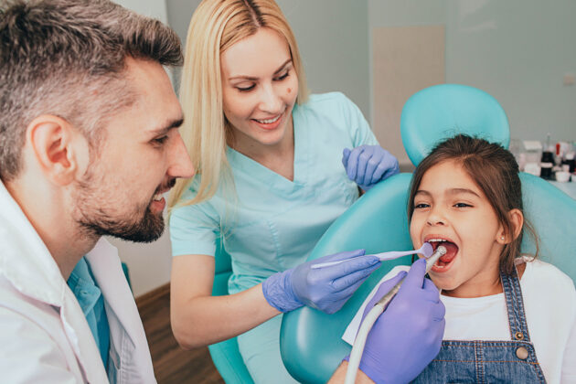 7 Reasons Why Dental Assisting Training Programs Are Worth it - EDM Chicago